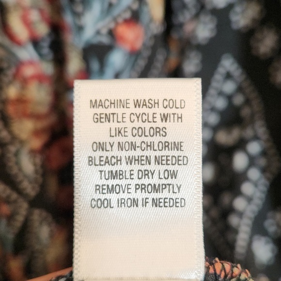 Floral Short-Sleeve Cover-Up - Picture 4 of 5